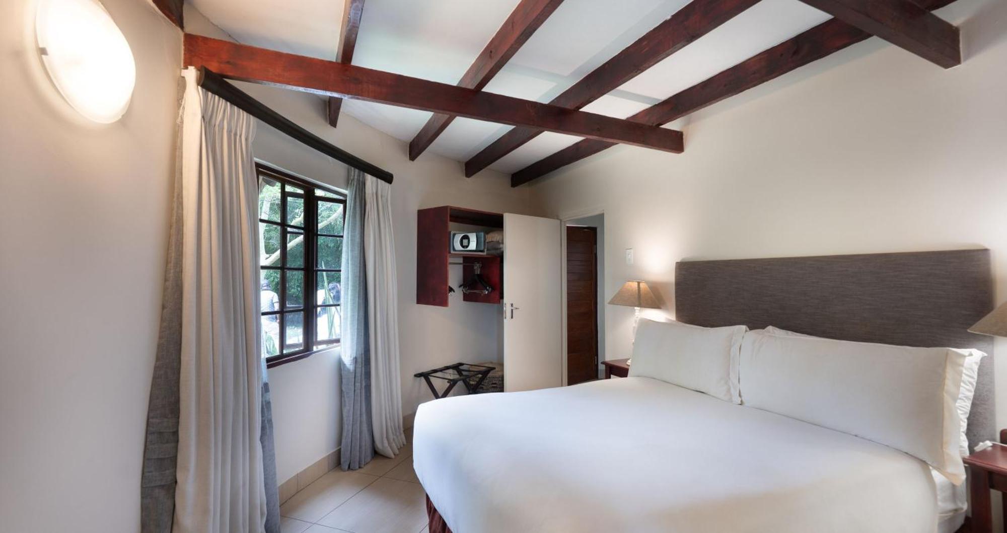 Anew Hotel Hluhluwe Exterior photo